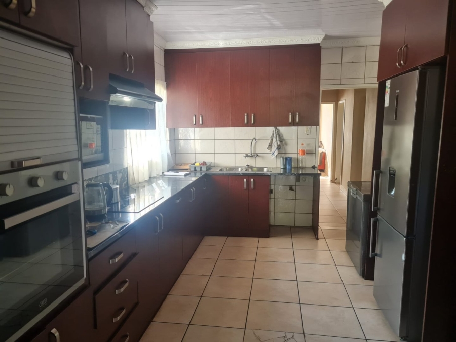 3 Bedroom Property for Sale in Noordhoek Free State